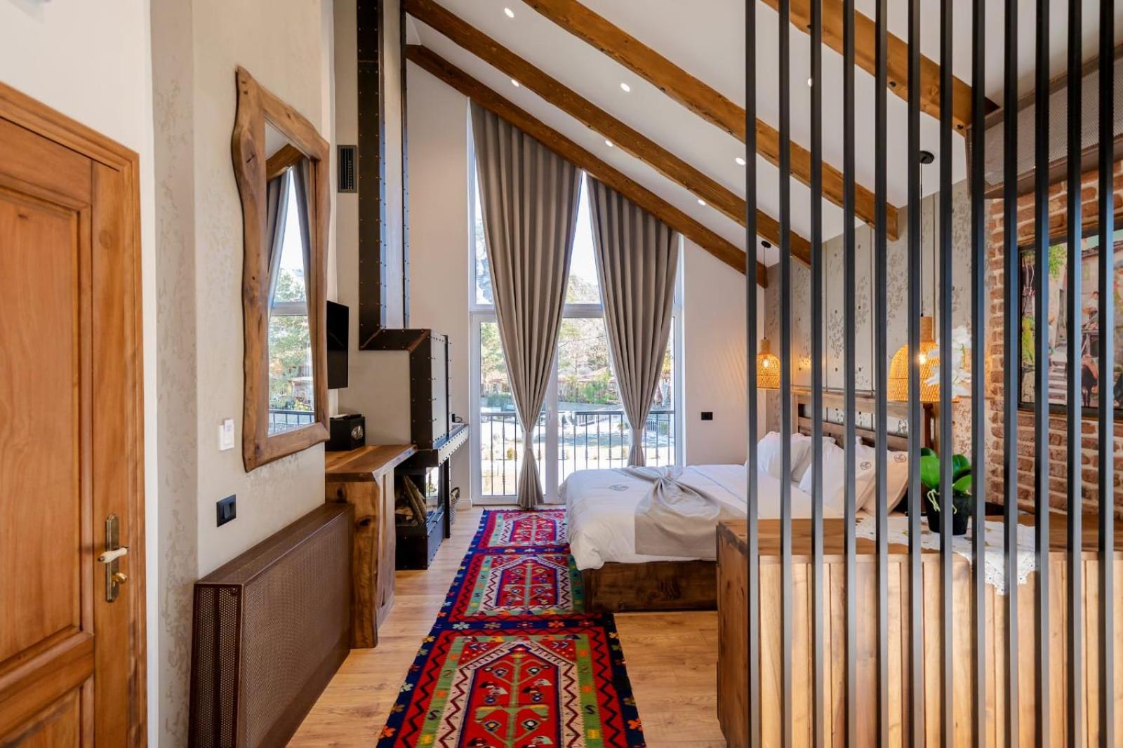 Melko Hotel Korce